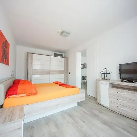 Apartment Lexe *